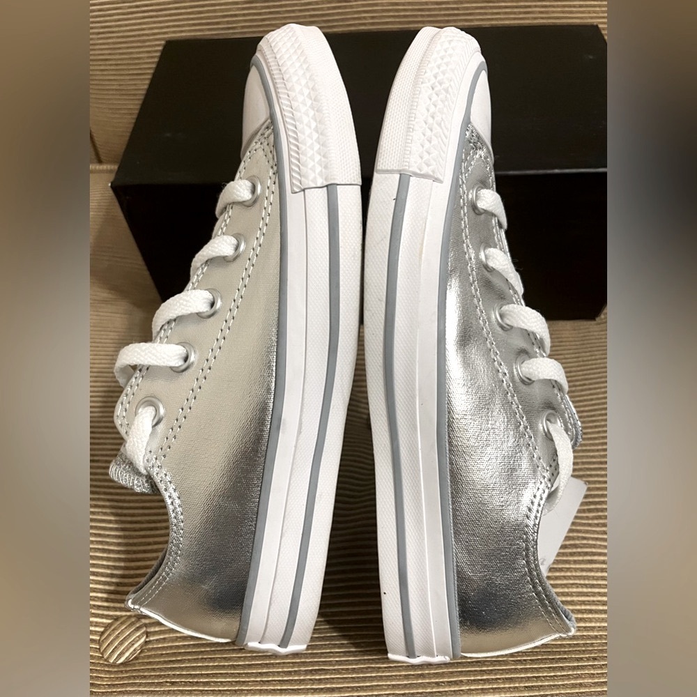 NWOT Womens Converse Chuck Taylor All Star Sparkle Party Low-Top Sneaker, Sz 5.5 - Picture 14 of 15
